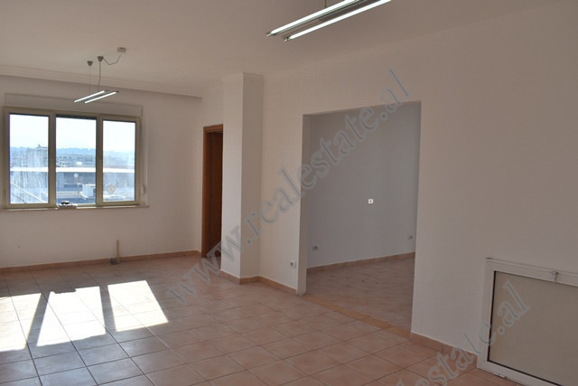 Office space for rent in Zhan D&#39;Ark Boulevard&nbsp;in Tirana, Albania

It is located on the 9t